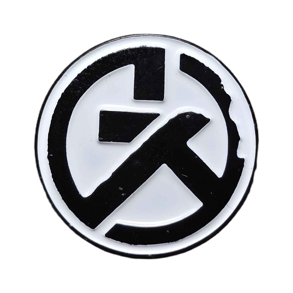 Classic Black And White Circle Lapel Vest Hat Pin K13
